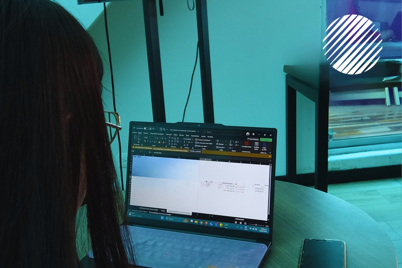 Análisis financiero para la valoración de empresas realizado por especialistas de Russell Bedford en finanzas corporativas