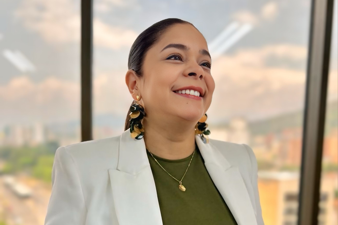 Revisoría fiscal en Colombia auditoría empresarial control financiero Russell Bedford