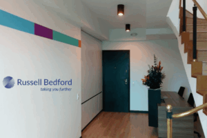 Oficinas de Russell Bedford Colombia en donde brindamos acompañamiento en devolución de saldo a favor ante la DIAN para empresas.