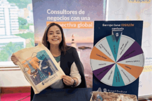 Profesional de Russell Bedford en actividad corporativa sobre inversión e innovación empresarial